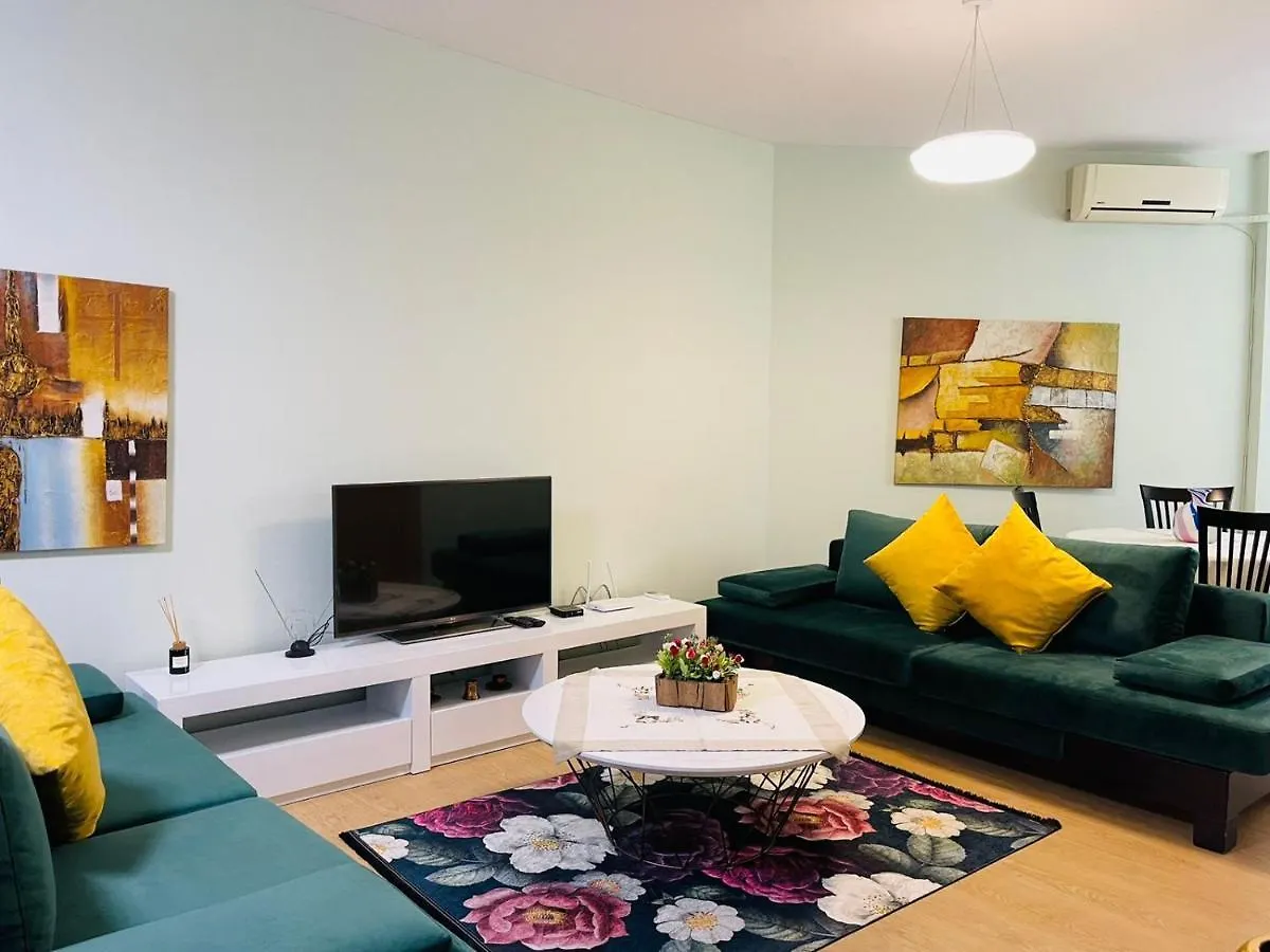 New Apartment In Center Of Тирана