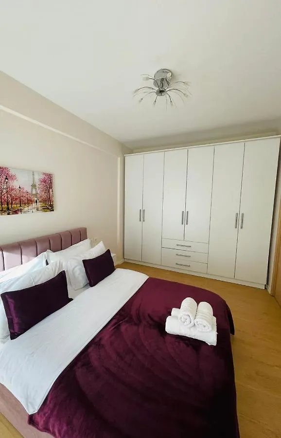 New Apartment In Center Of Тирана 0*,  Албания