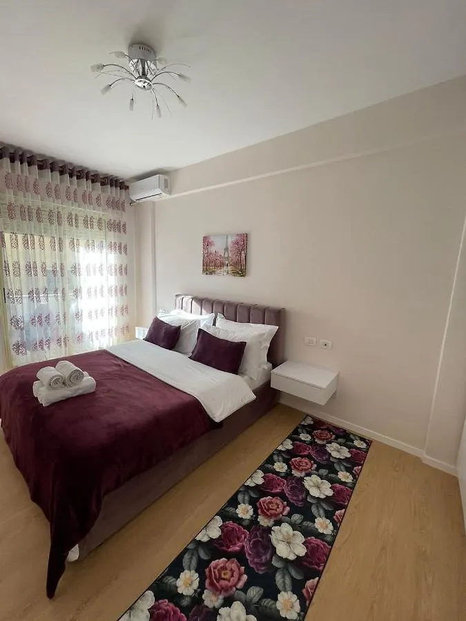 New Apartment In Center Of Тирана